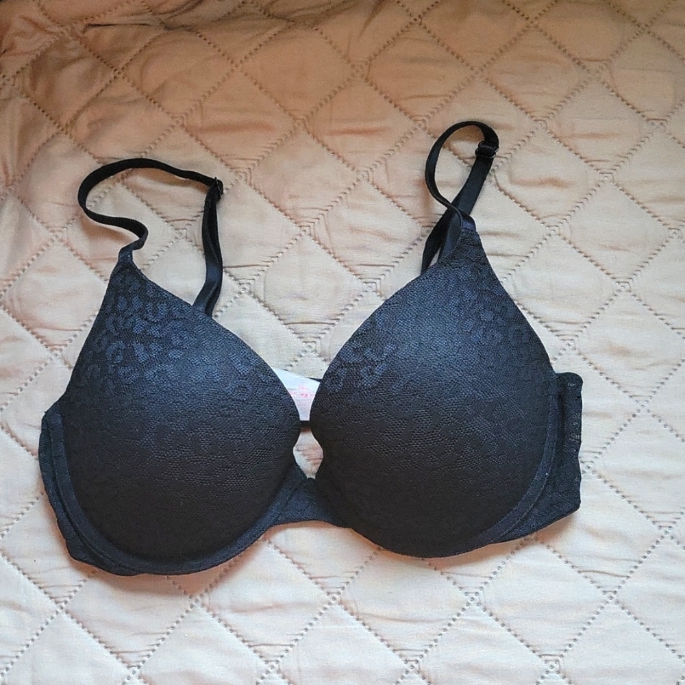 Victorias Secret Pink Bra 32D